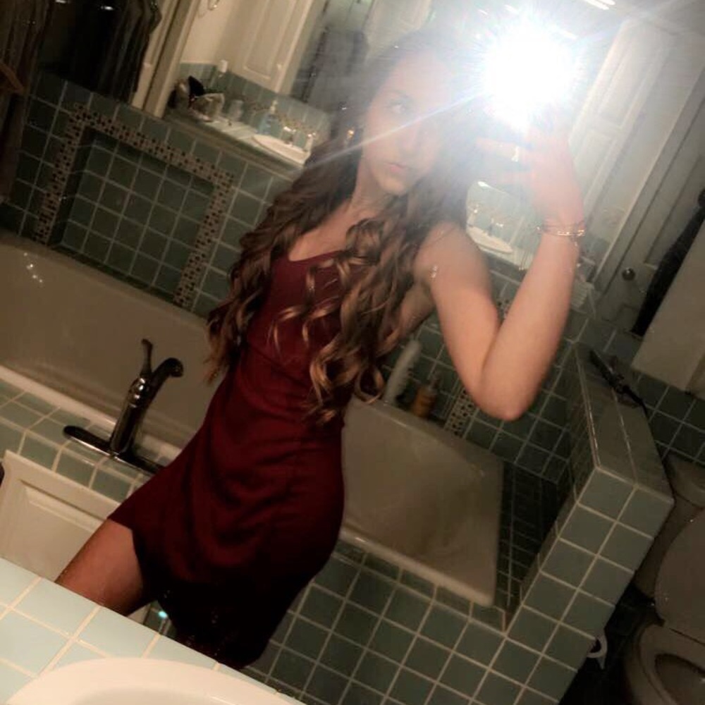 Burgundy bodycon dress